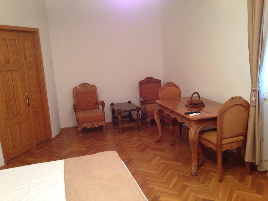 Casa Craiova Nuova Hotel Luaran gambar