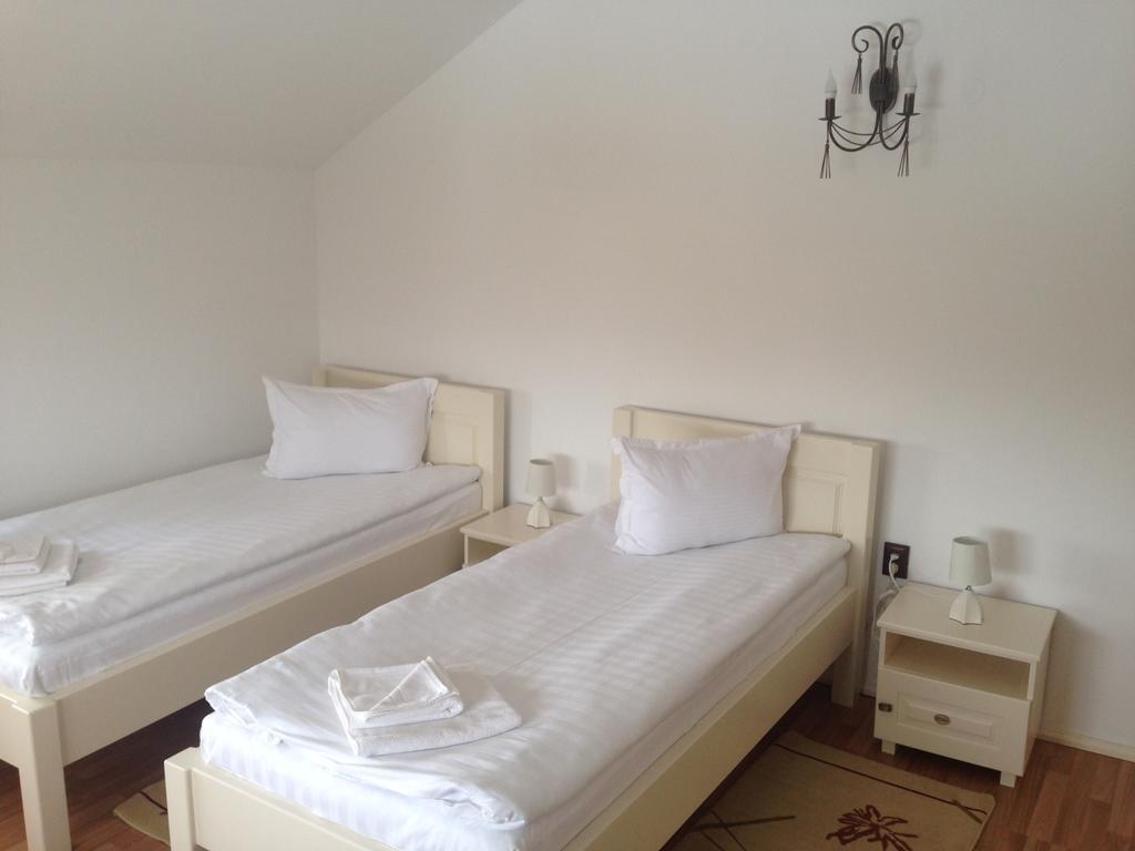 Casa Craiova Nuova Hotel Luaran gambar